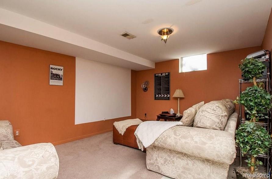 48428 Estera Drive, Utica, MI 48315 — Photo 33
