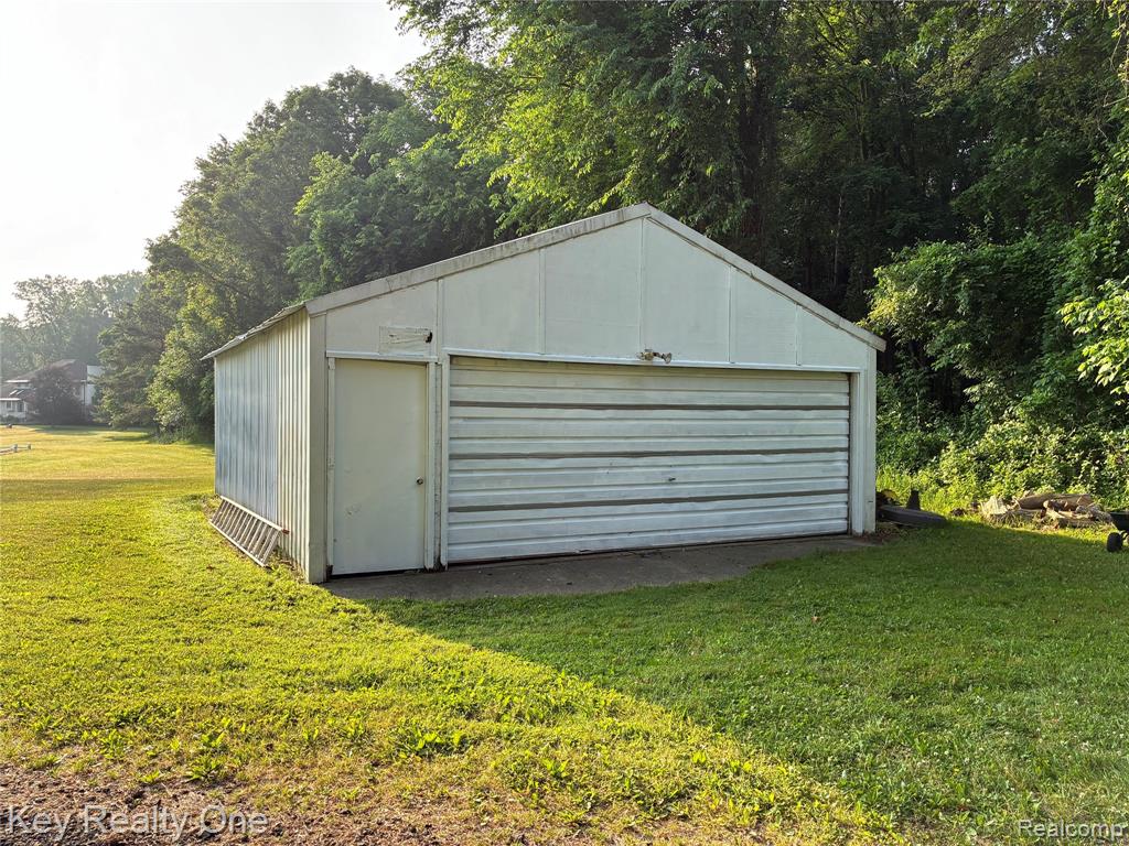 1000 W Predmore Road, Oakland, MI — Photo 12