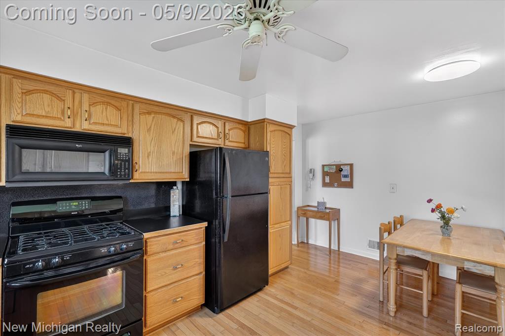 4291 HallMark Court, Flint, MI 48532 — Photo 16