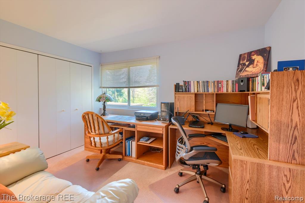 9538 Fenhill Drive, Grand Blanc, MI 48439 — Photo 35