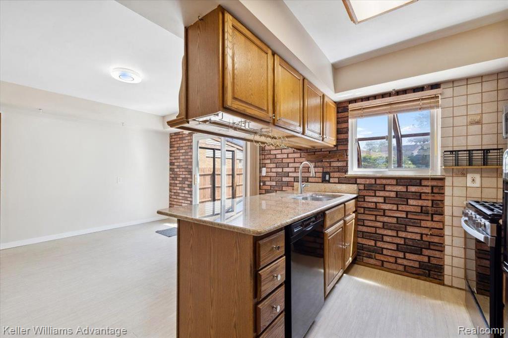 6948 FAIRFIELD Street, Garden City, MI — Photo 13