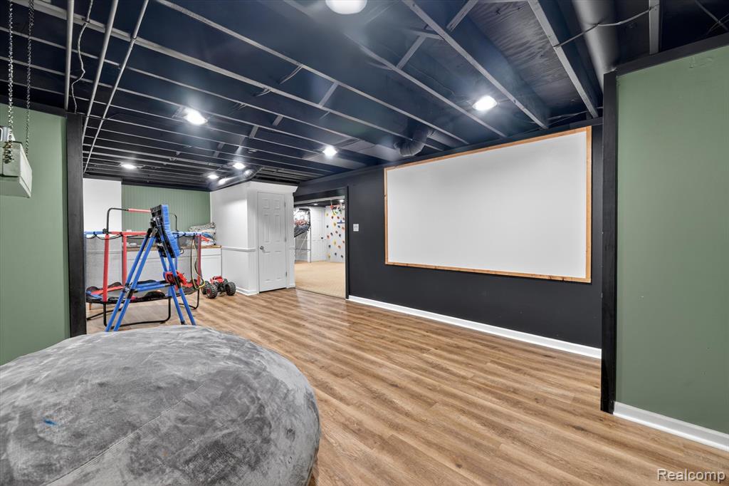61350 Creekview Drive, South Lyon, MI 48178 — Photo 39