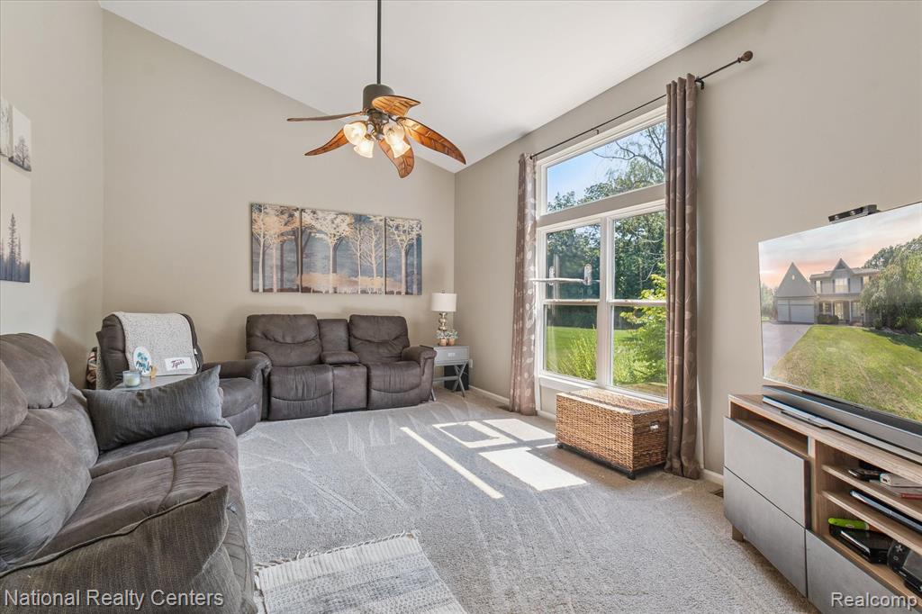 11459 Appaloosa Trail, Pinckney, MI 48169 — Photo 5
