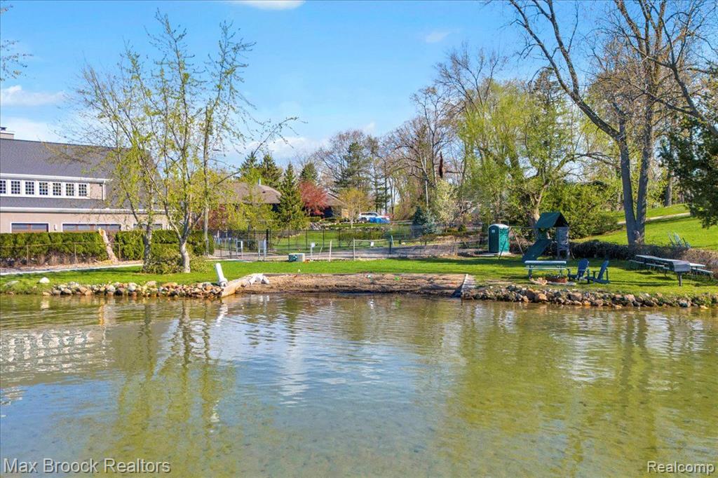 4332 LANETTE Drive, Waterford, MI 48328 — Photo 29