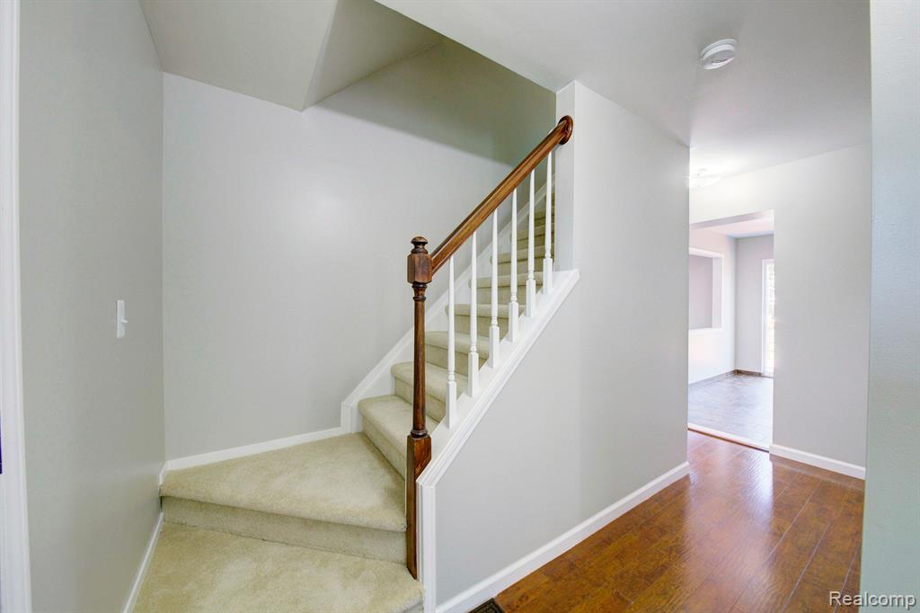 44914 FAIR OAKS Drive, Canton, MI 48187 — Photo 17