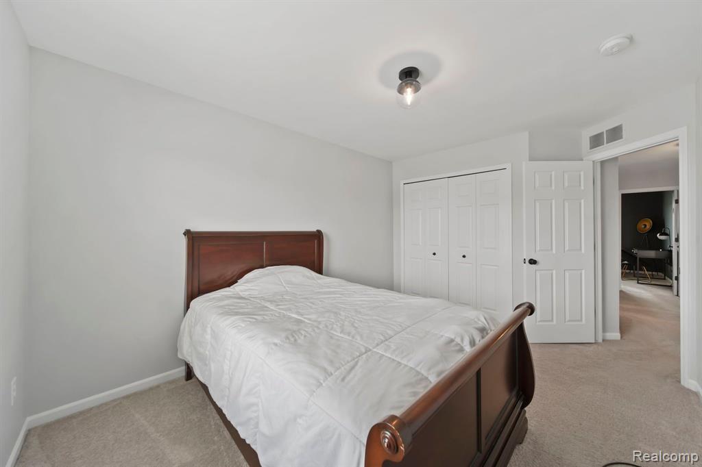 9166 BIRCH POINTE Drive, Newport, MI 48166 — Photo 33