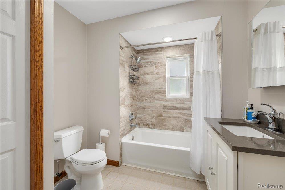 9393 N Gregory Road, Fowlerville, MI 48836 — Photo 21