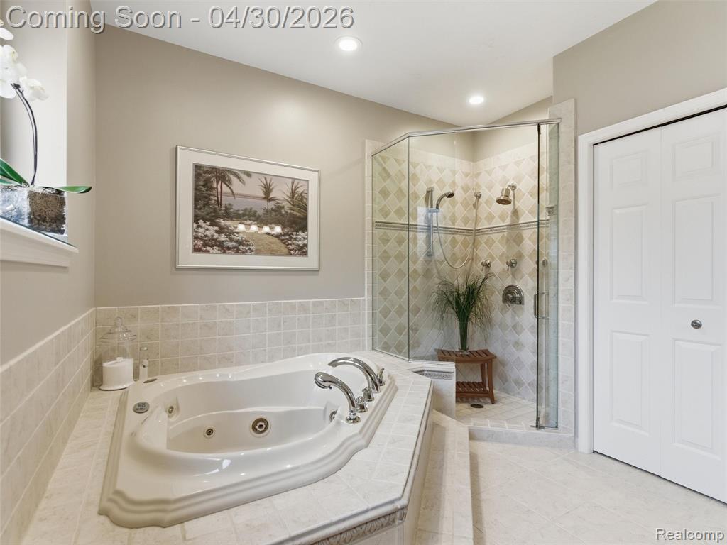 12210 Mantawauka Drive, Fenton, MI 48430 — Photo 22