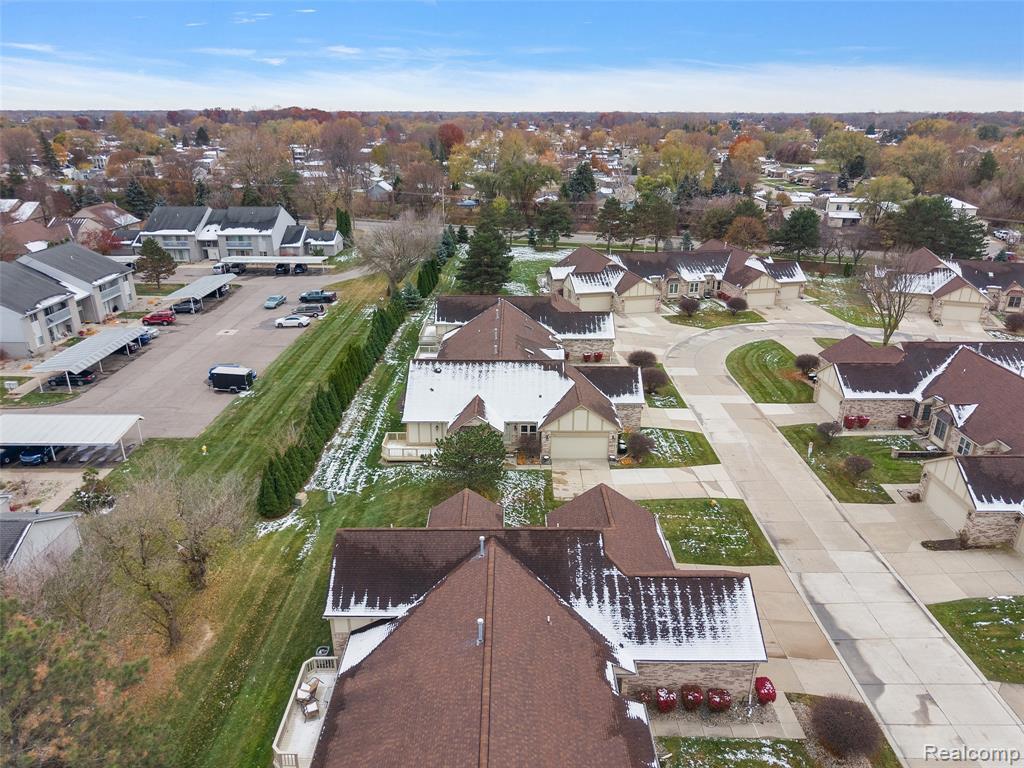 42590 Schienle Lane, Clinton Twp, MI 48038 — Photo 9