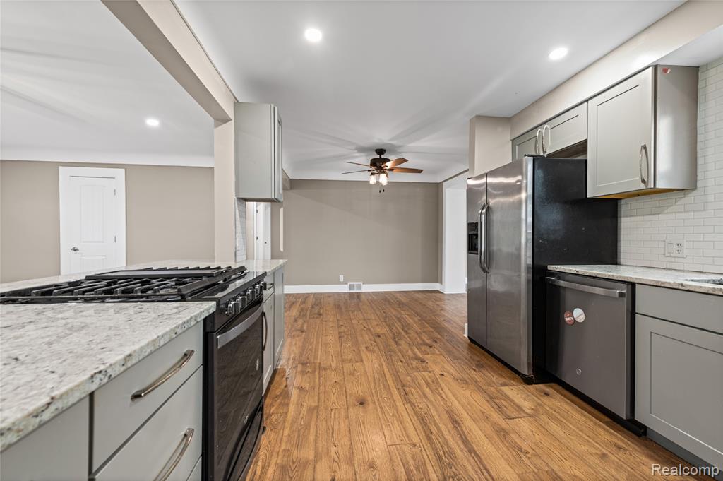 22029 Oconnor Street, Saint Clair Shores, MI 48080 — Photo 11