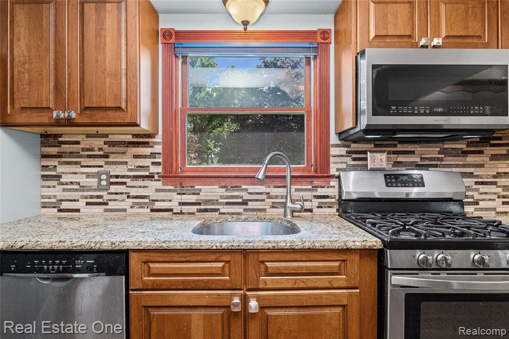 5361 Frankwill Avenue, Clawson, MI — Photo 13