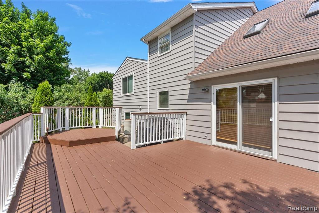 11169 Chestnut Drive, Plymouth, MI 48170 — Photo 27