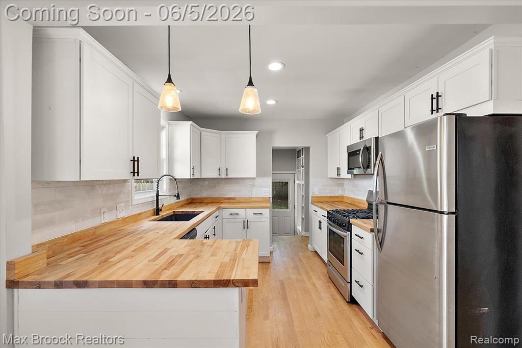 6431 Prairie Lawn, Waterford, MI 48329 — Photo 11