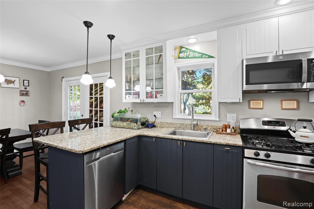 4325 Olivia Avenue, Royal Oak, MI 48073 — Photo 13