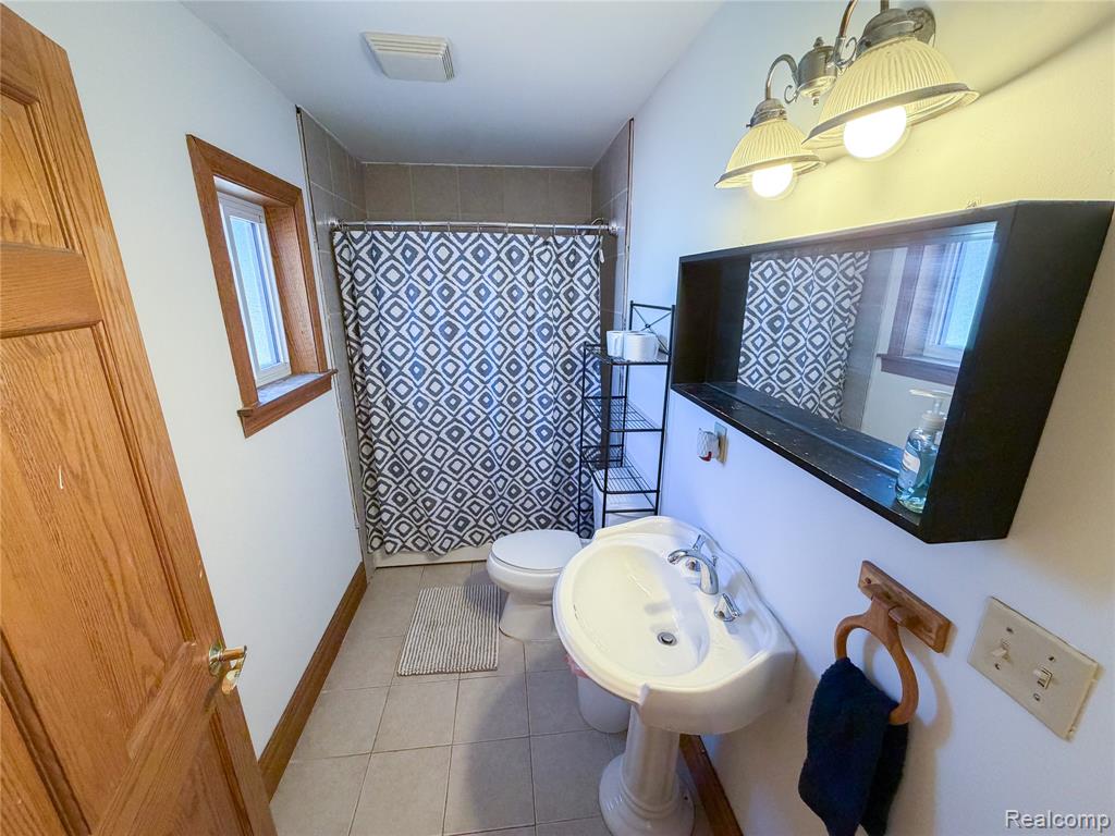703 Saint John Street, Wyandotte, MI 48192 — Photo 19