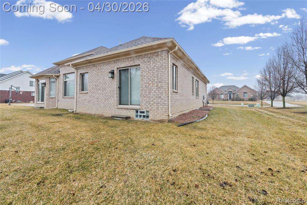 28796 Liparoto Boulevard, Flat Rock, MI 48134 — Photo 4