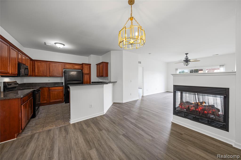 43450 Pendleton Circle, Sterling Heights, MI 48313 — Photo 9