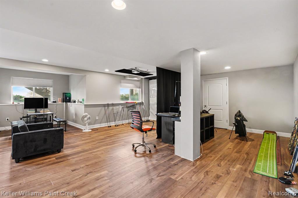 4846 E Stonegate Circle, Lake Orion, MI — Photo 24