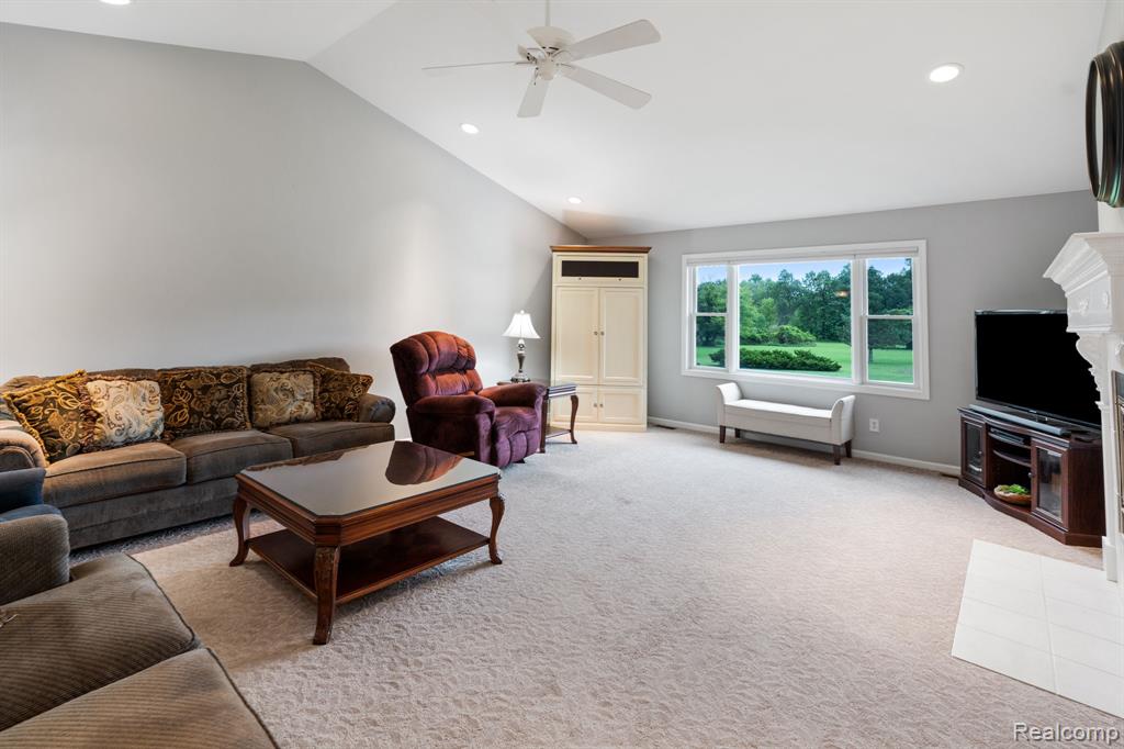 4653 6 Mile Road, South Lyon, MI 48178 — Photo 8