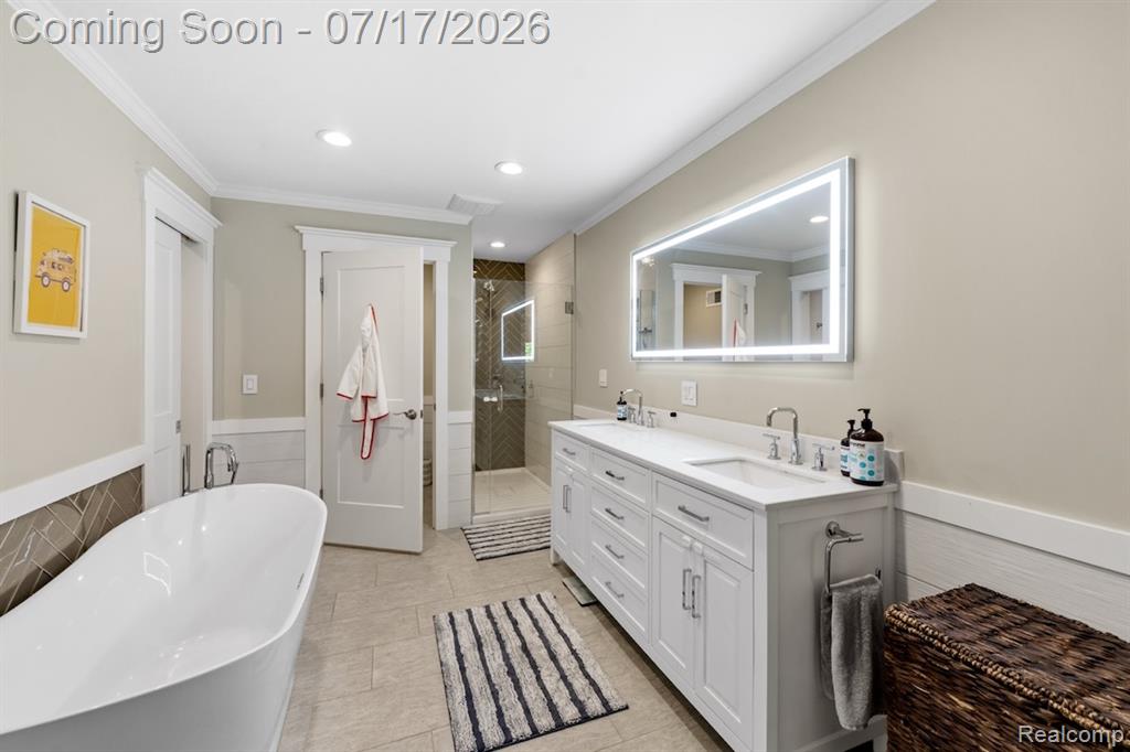 7375 Parkwood Drive, Fenton, MI 48430 — Photo 19
