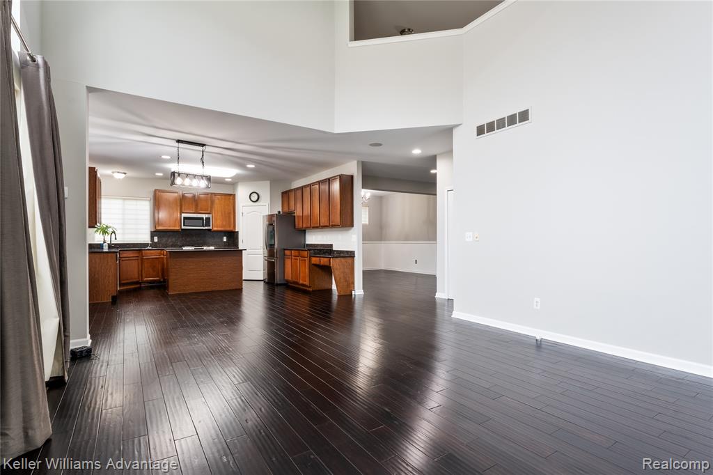 27460 Belgrave Place, Novi, MI — Photo 13
