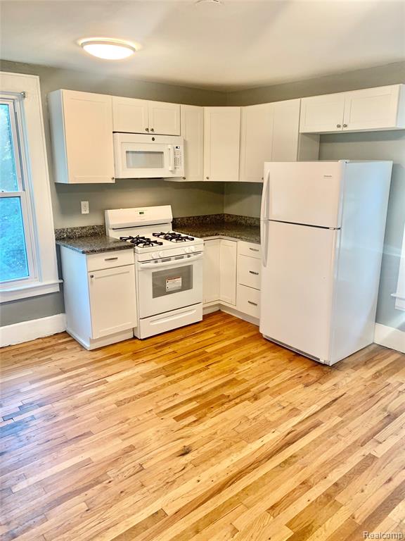 111 Kibbee Street, Mount Clemens, MI 48043 — Photo 13