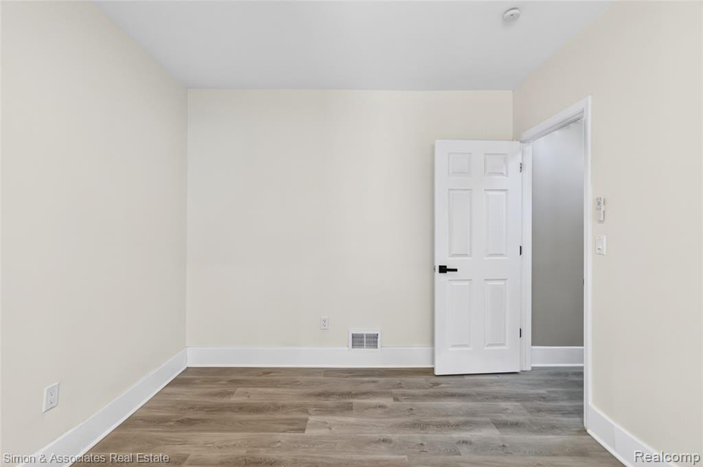 5019 Maple Street, Dearborn, MI 48126 — Photo 20