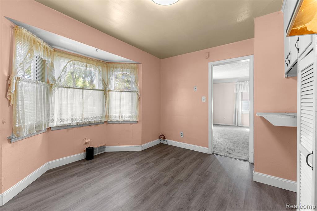 6810 Robinson Avenue, Allen Park, MI 48101 — Photo 13