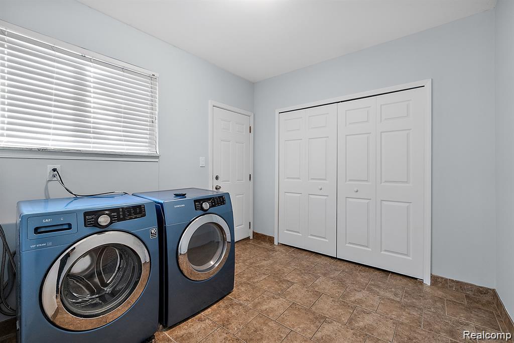 4058 Colonial Boulevard, Troy, MI 48085 — Photo 34