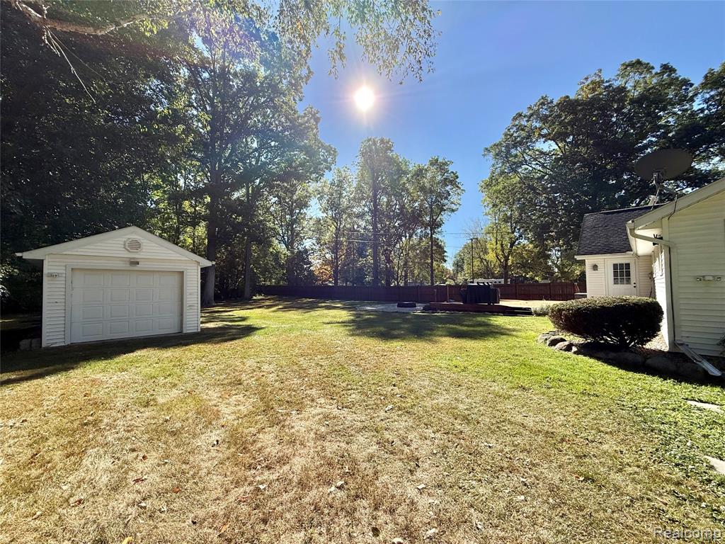 3610 State Road, Fort Gratiot, MI 48059 — Photo 9