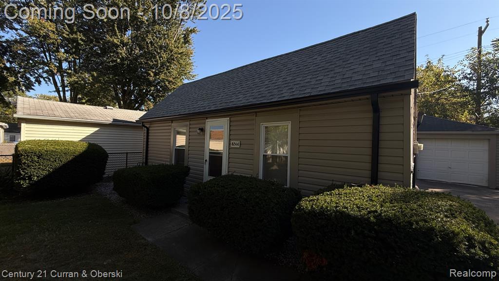 8244 Lenore Street, Dearborn Heights, MI 48127 — Photo 2