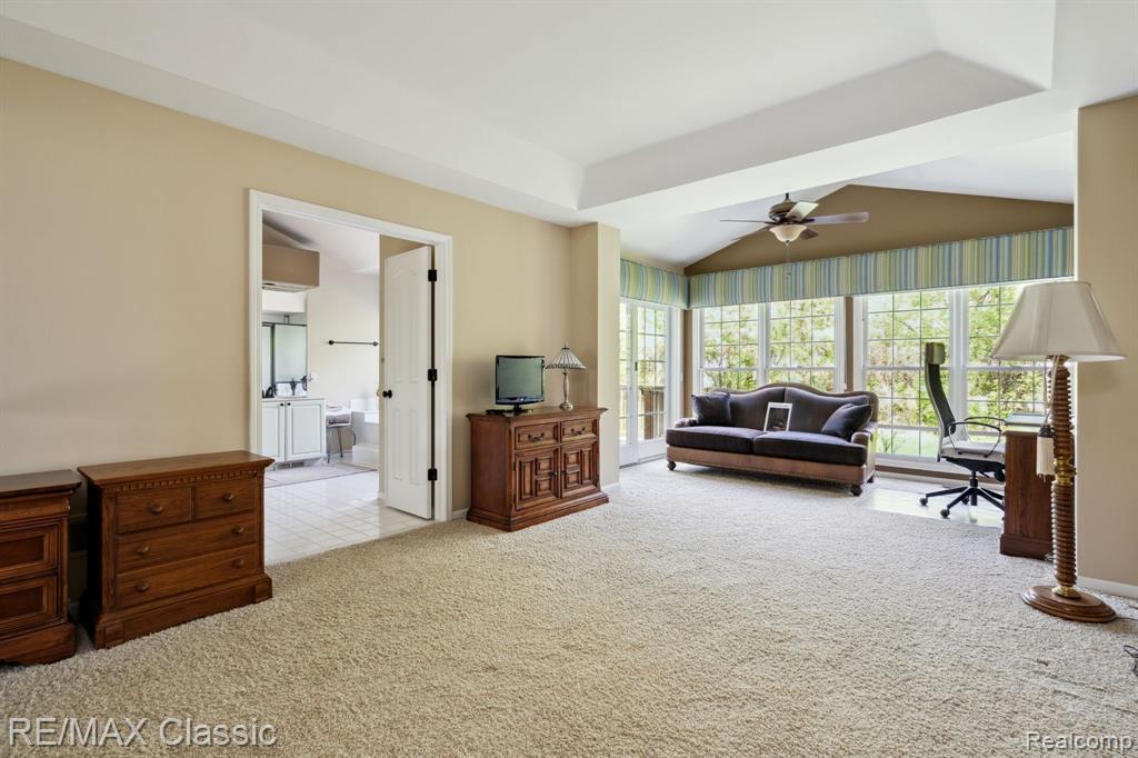 39508 VILLAGE RUN Drive, Northville, MI 48168 — Photo 25