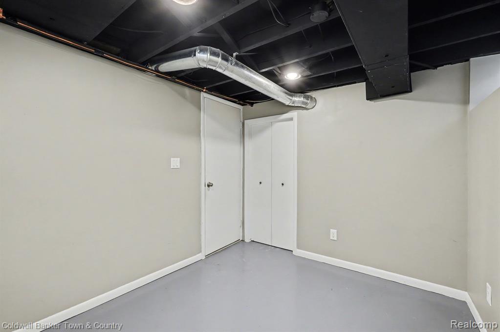 17360 Redwood Avenue, Southfield, MI 48076 — Photo 24