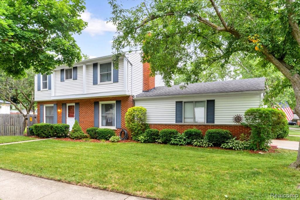665 Langley Boulevard, Clawson, MI — front exterior