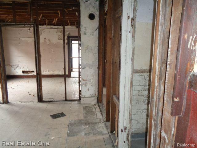 8034 GEORGIA Street, Detroit, MI 48213 — Photo 16