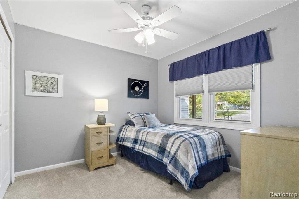 736 PINE TREE Road, Lake Orion, MI 48362 — Photo 10