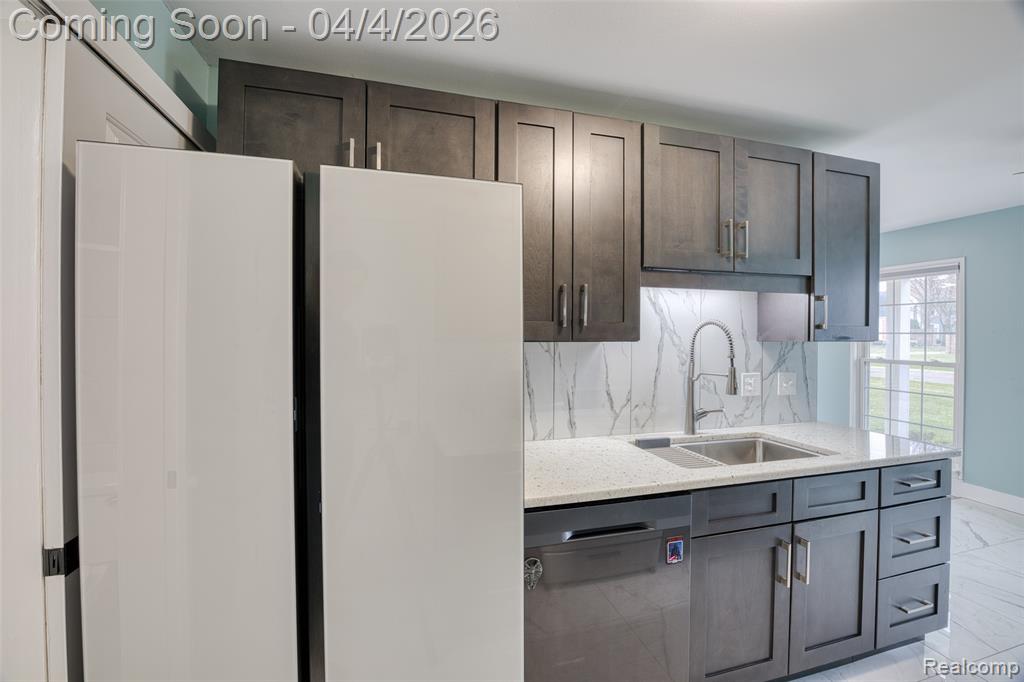 23532 Stonehenge Boulevard, Novi, MI — Photo 16