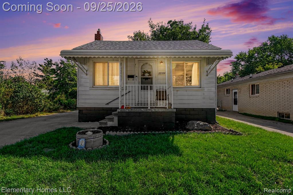 22084 Piper Avenue, Eastpointe, MI 48021