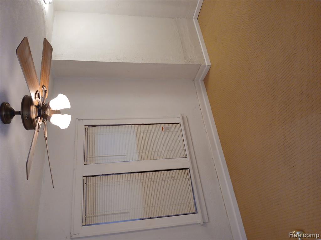 186 Mason Avenue, Norton Shores, MI 49441 — Photo 6