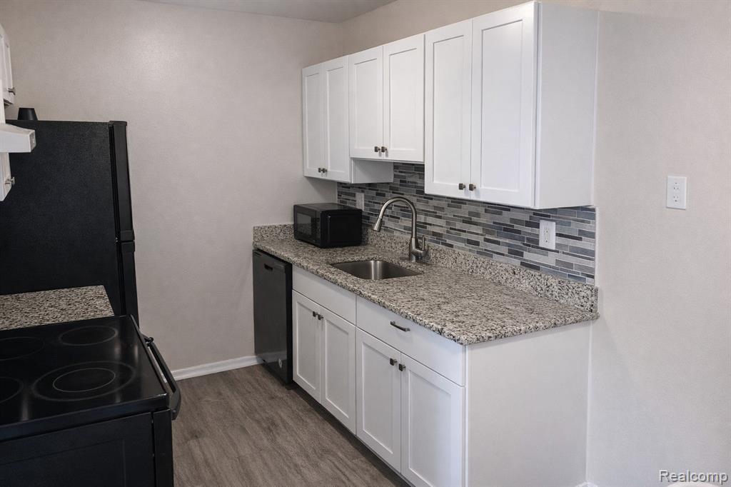 10052 Allen Pointe Drive, Allen Park, MI 48101 — Photo 4