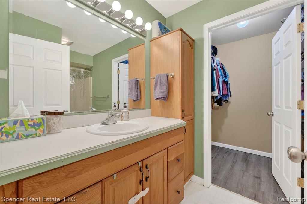 10791 Rattalee Lake Road, Davisburg, MI 48350 — Photo 15