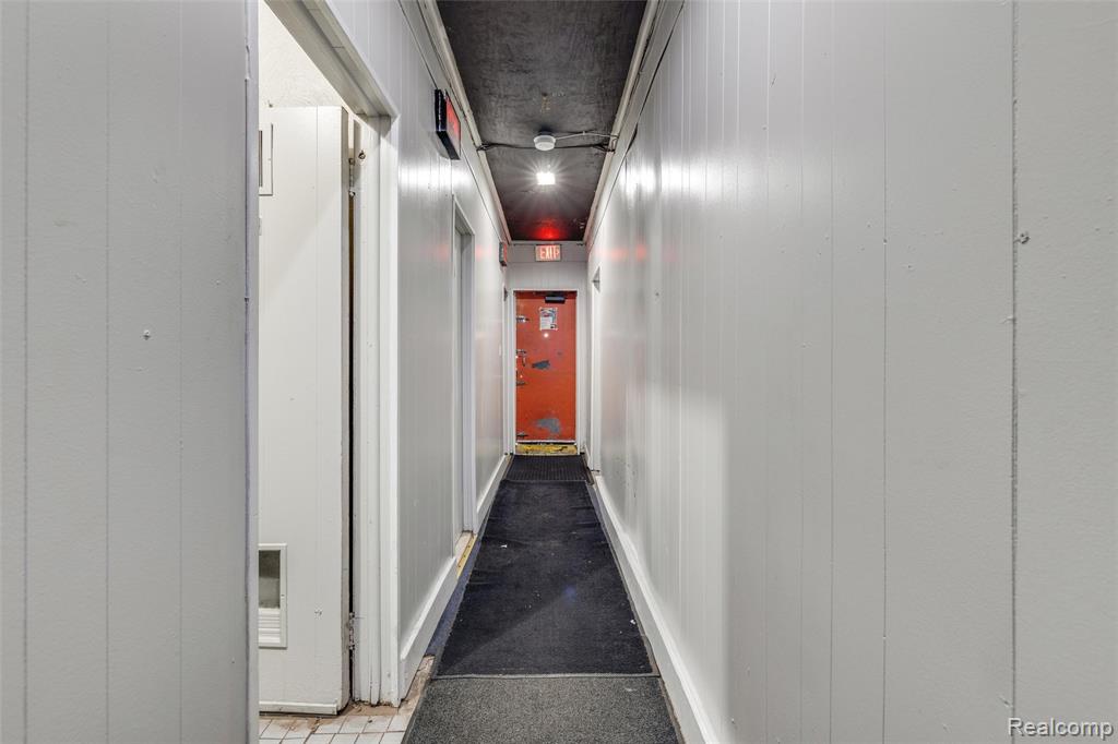 844 E 10 Mile Road, Hazel Park, MI 48030 — Photo 12