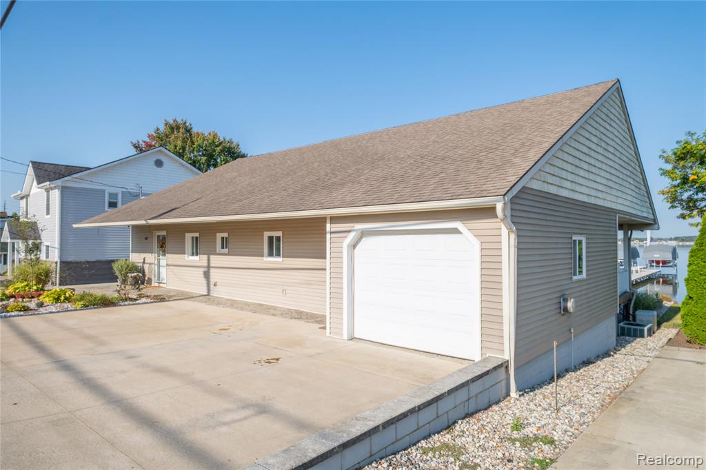 443 E Shore Drive, Whitmore Lake, MI 48189 — Photo 39