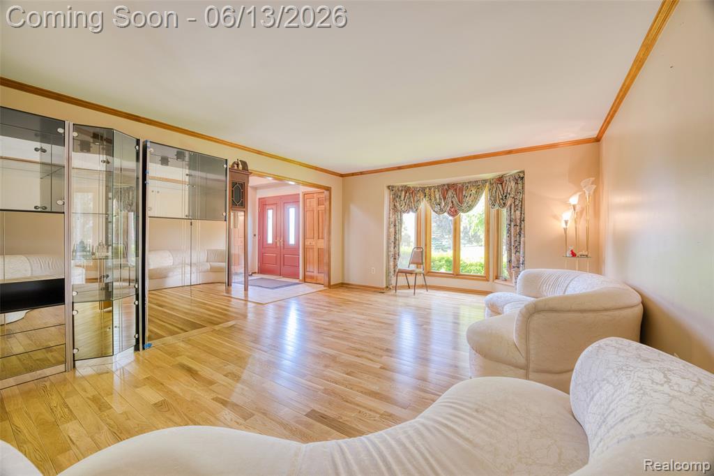 29342 Strathmore Drive, Farmington, MI 48331 — Photo 13
