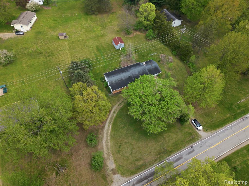 396 Plum Creek Road, Lapeer, MI 48446 — Photo 35