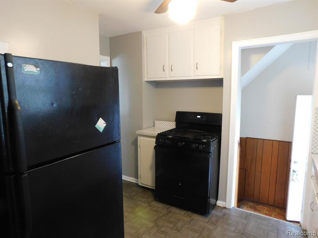 8222 COOLIDGE, Center Line, MI 48015 — Photo 6