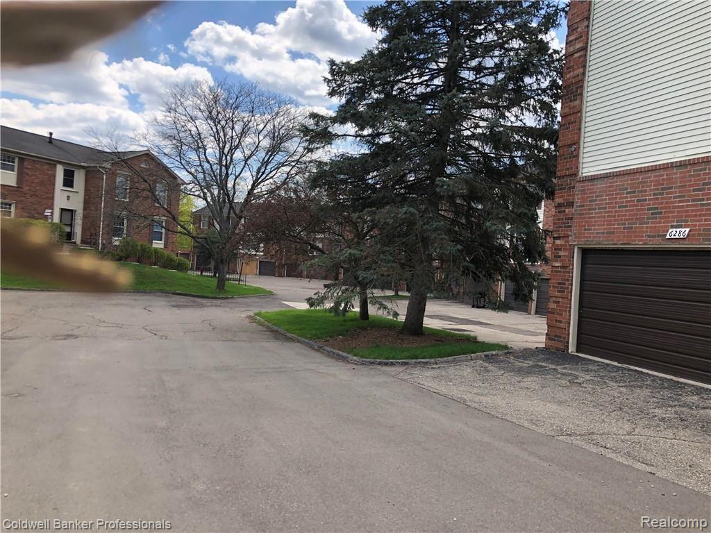 6264 Pepper Hill Street, West Bloomfield, MI — Photo 21