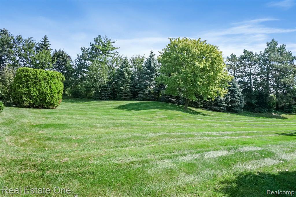 3856 Old Creek Road, 25, Troy, MI 48084 — Photo 32