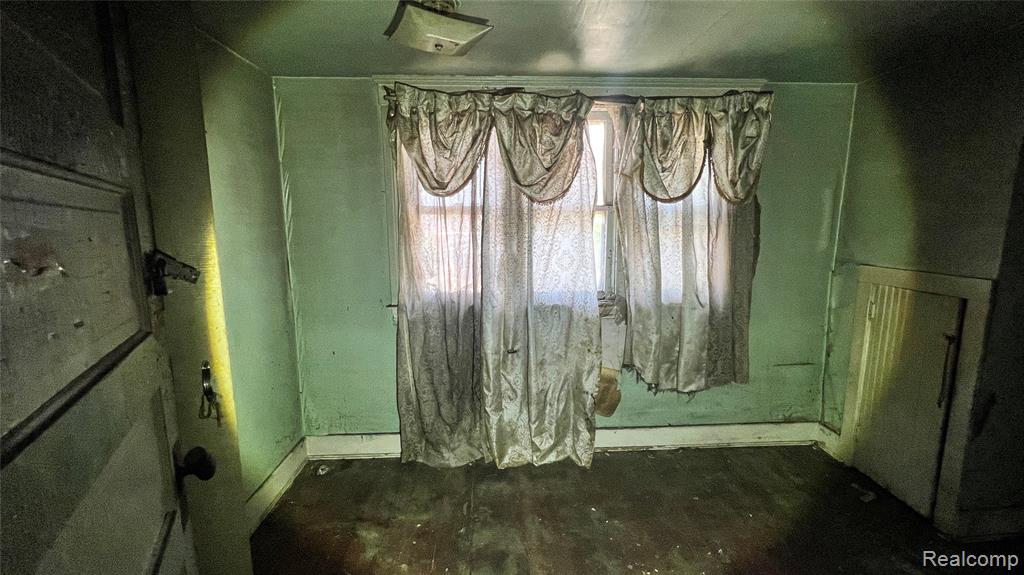 6628 Burns Street, Detroit, MI 48213 — Photo 13