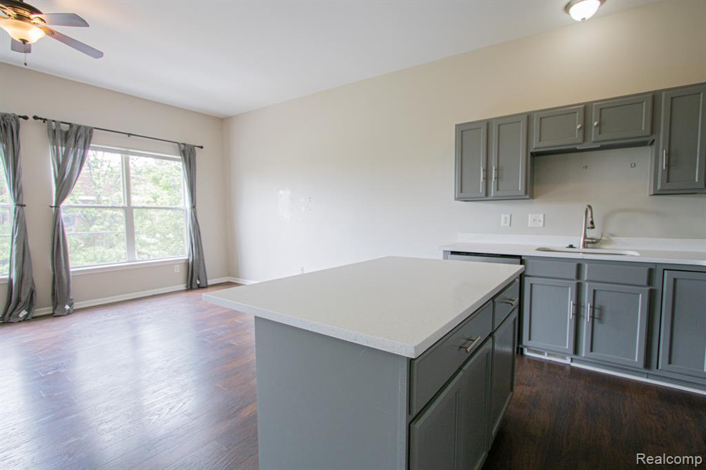 68 W Bethune Street, Detroit, MI 48202 — Photo 15